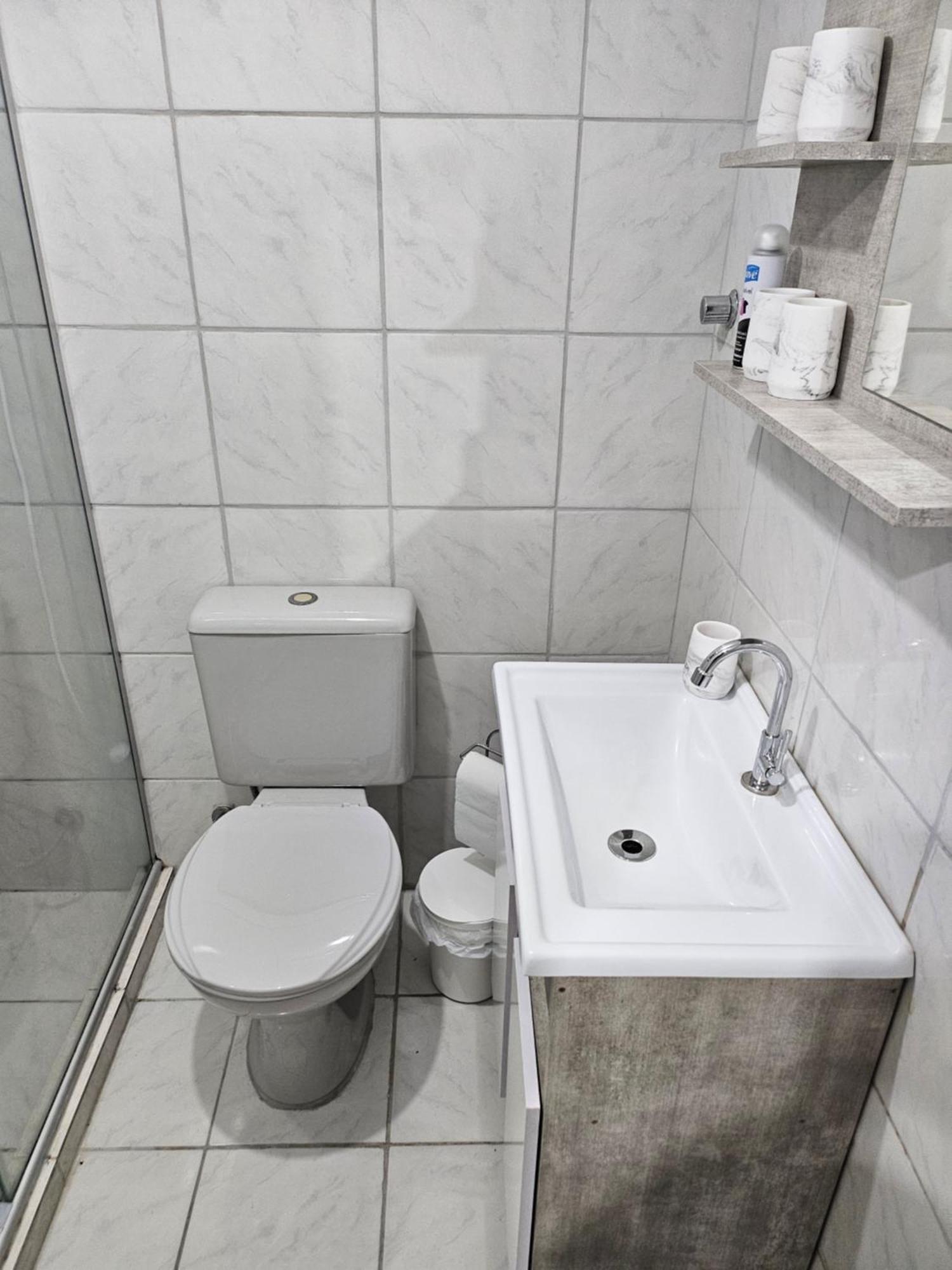 Consulado Americano Apartamento 50 Metros Da Entrada Para Visto Consulado Eua Porto Alegre Com Garagem Exterior foto